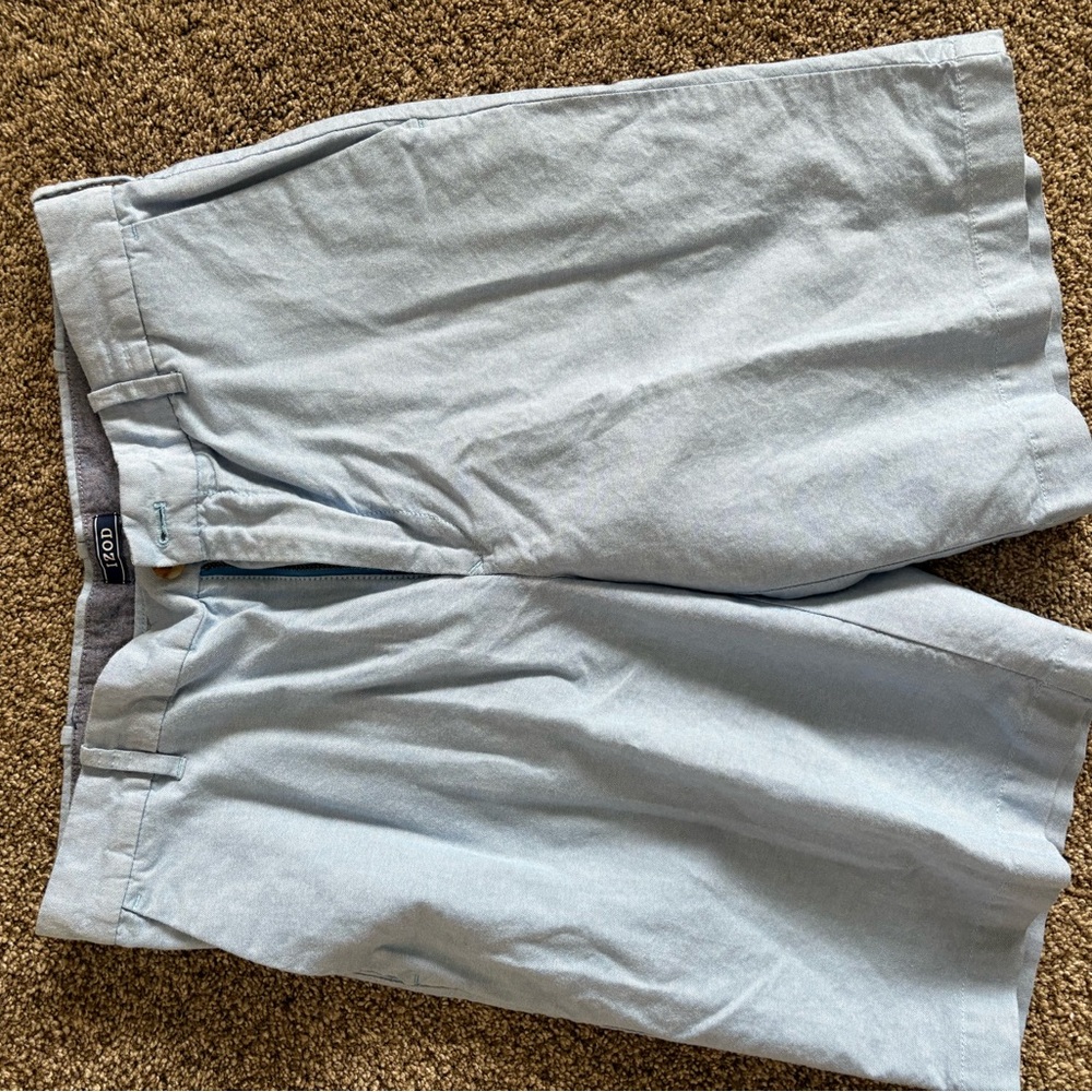Izod Light Blue Men's Flat-Front Chino Shorts